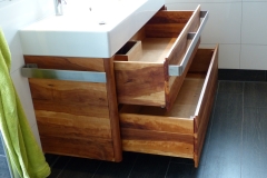 große Schubladen